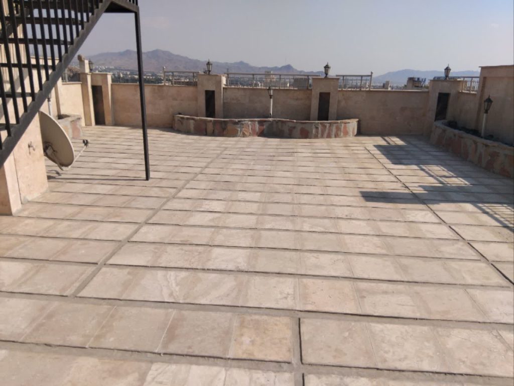سنگ فرش وروف‌گاردن بام – خیابان پیروزی